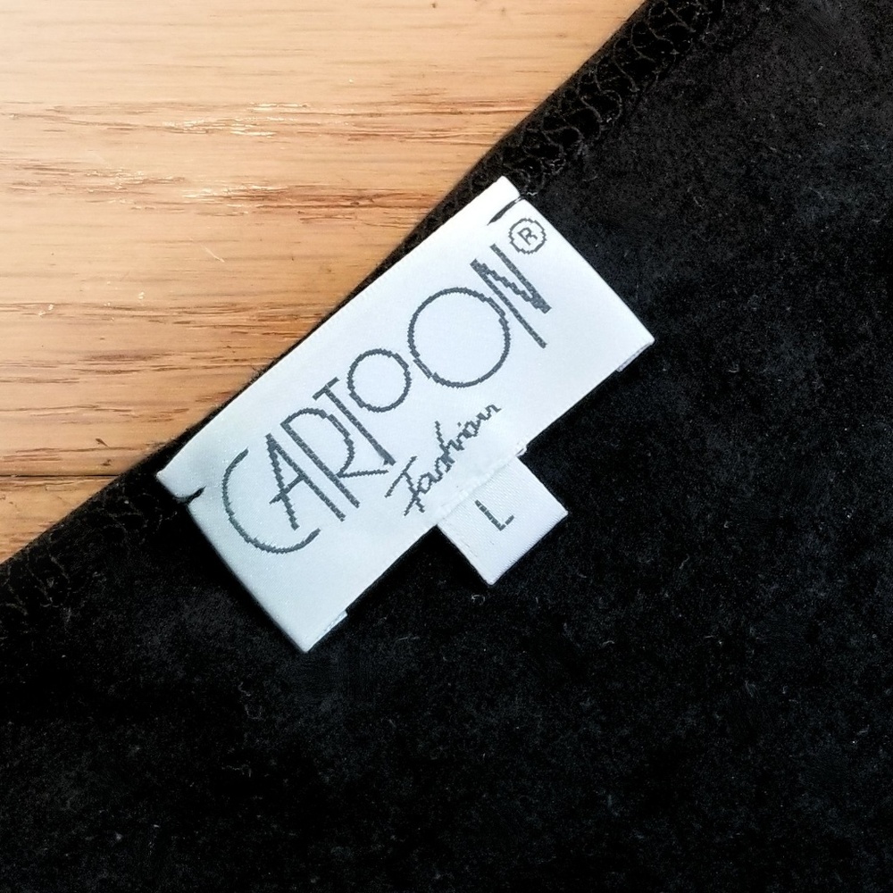 Cartoon Fashion Viscose tank top - EUC - Picture 5 of 6